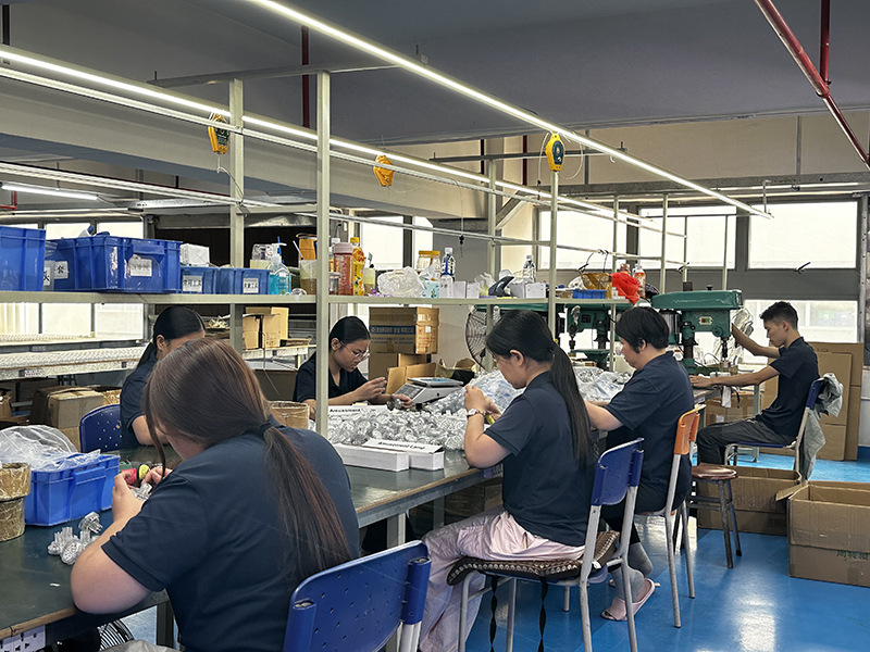 Z6尊龙凯时照明年底冲刺，全力保险全球客户订单交付